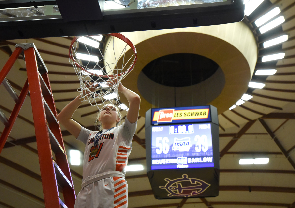 z Beaverton Barlow girls basketball Taylor Balkom 17